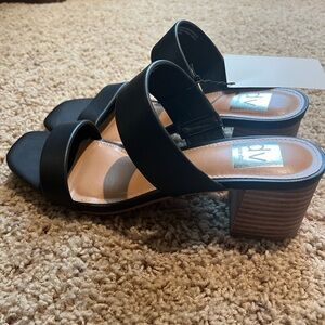 Dolce Vita swell black heel NWT size 7